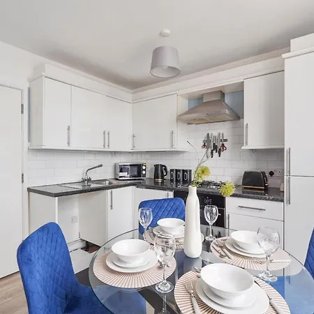 Beautiful Central Gem Of Apartment *